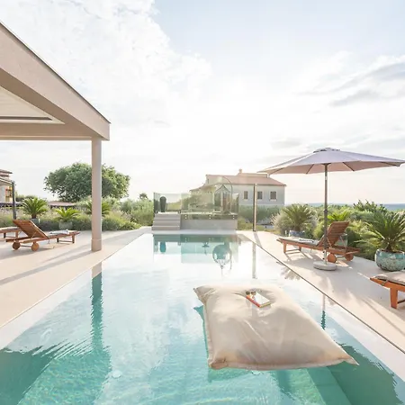 Serena Holiday home